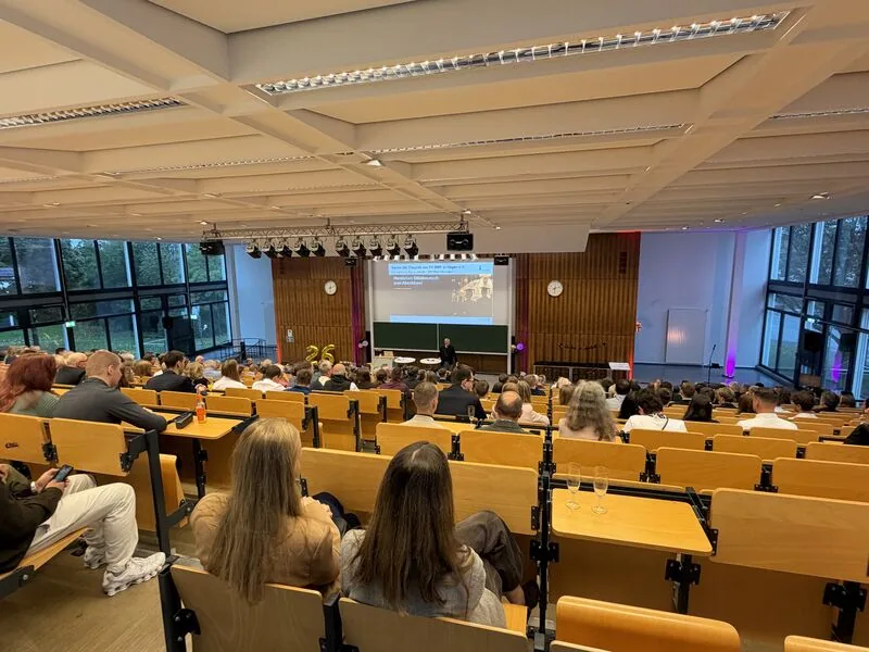 Absolventenfeier im Hörsaal in Hagen
